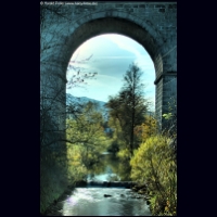Viadukt-Teisendorfbkl.jpg